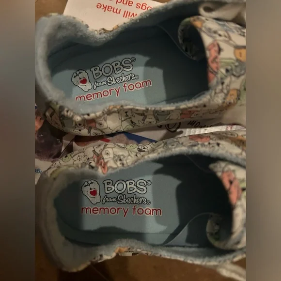 BOBS from Skechers Sneakers - dog print !! - Picture 3 of 8